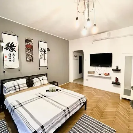 Apartment Old Town Central Studio Bucharest